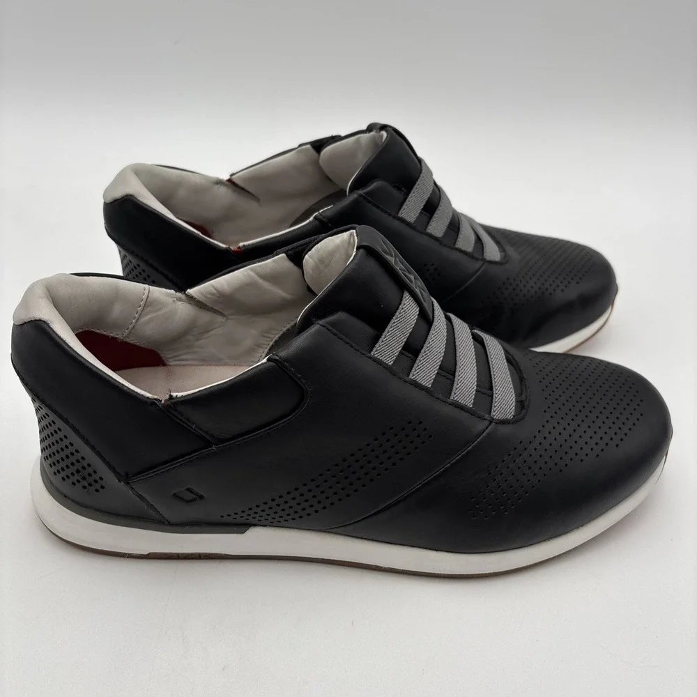 Kizik Boston‎ Black Leather Shoes Mens Size 9 M Hands Free Slip On Sneakers